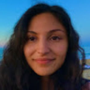 Meet your Posher, Alicia